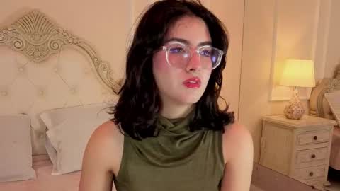 lillianderson -  Next stream start at 0700hs GTM-3 online show from 01.11.26