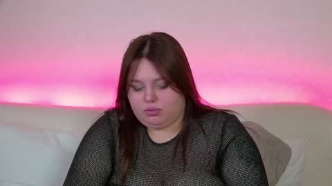 LillianHaig online show from 01.23.25