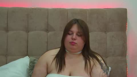 LillianHaig online show from 02.02.25