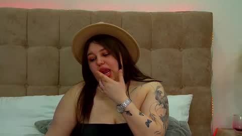 LillianHaig online show from 03.07.25