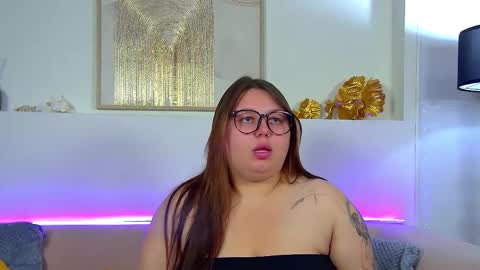 LillianHaig online show from 09.14.25