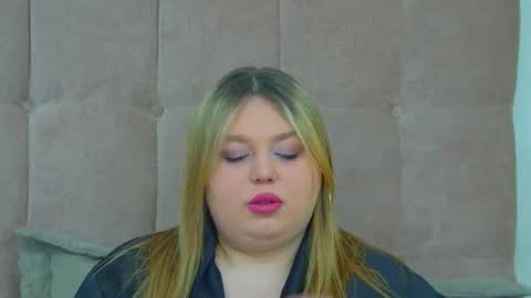 LillianHaig online show from 03.04.26