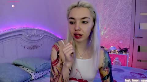 LilliMoore online show from 11.03.25