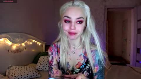 LilliMoore online show from 06.14.26
