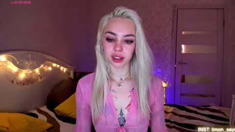 LilliMoore online show from 06.19.26