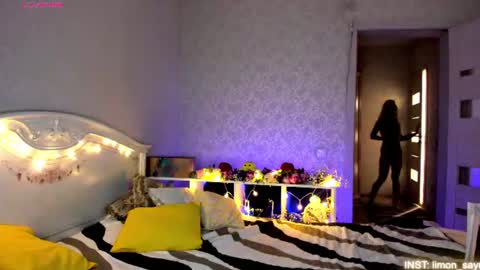 LilliMoore online show from 07.03.26