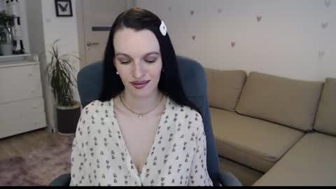 lilliyves online show from 07.20.26