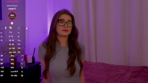 Lilly Colins online show from 02.21.25