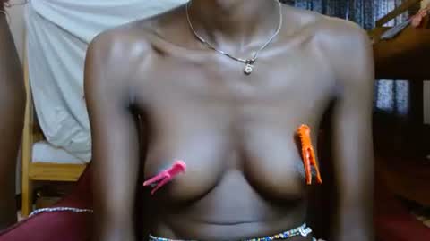 Snapshot of lilly_freak chatting on 09.13.25 Des online show from 09.13.25