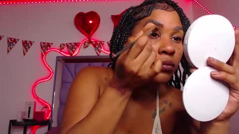 Snapshot of lilly_jackson chatting on 09.15.25 Queen Qos.  online show from 09.15.25