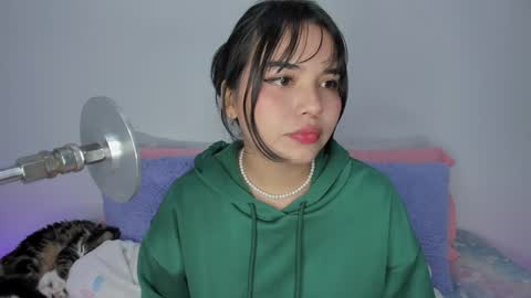 Snapshot of lilly_kinky chatting on 01.26.25 Lilly online show from 01.26.25