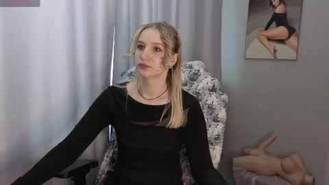 LillyFan X online show from 07.12.26