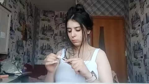 Lina Hello guys Its my first day online show from 12.17.25