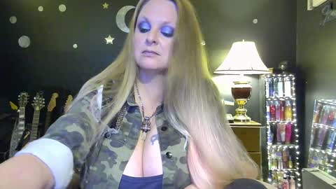 Lillyth Eden online show from 12.17.24