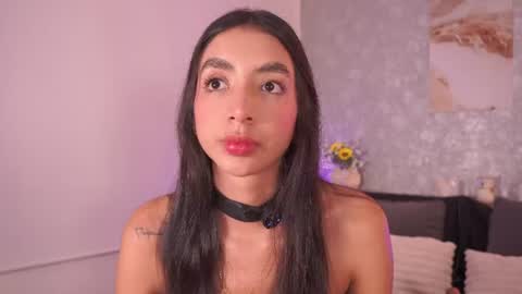 Lilly Thompson  online show from 07.08.26