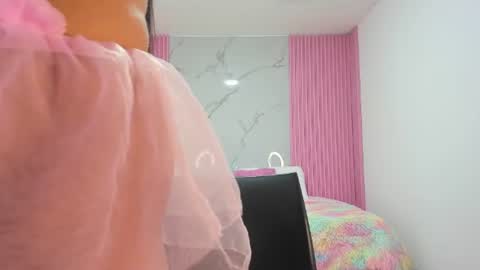Snapshot of lillyy16 chatting on 07.23.26 lillyy16 online show from 07.23.26
