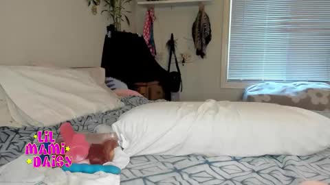 Snapshot of lilmamidaisy chatting on 03.11.26 Daisy Bby online show from 03.11.26