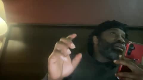 Snapshot of lilnasty100 chatting on 11.30.25 lilnasty100 online show from 11.30.25