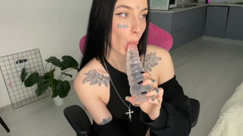 Snapshot of lilpresident chatting on 12.21.24 lilpresident online show from 12.21.24