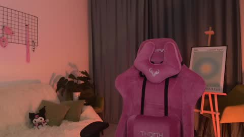 Snapshot of lilpresident chatting on 01.10.25 lilpresident online show from 01.10.25