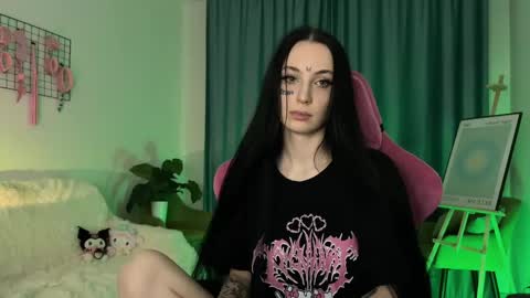 Snapshot of lilpresident chatting on 02.18.25 lilpresident online show from 02.18.25