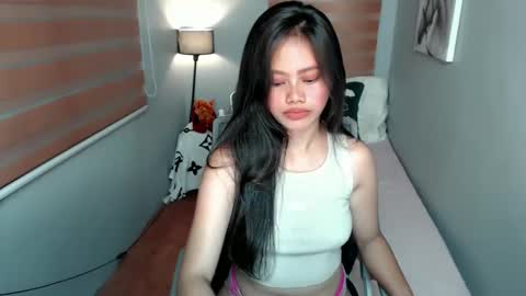 Snapshot of lilsweet_marie chatting on 12.16.24 Lilsweet marie online show from 12.16.24