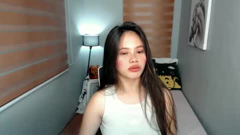 Snapshot of lilsweet_marie chatting on 12.19.24 Lilsweet marie online show from 12.19.24