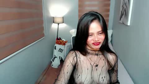 Snapshot of lilsweet_marie chatting on 01.13.25 Lilsweet marie online show from 01.13.25