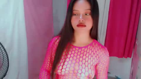 Snapshot of lilsweet_marie chatting on 11.11.25 Lilsweet marie online show from 11.11.25