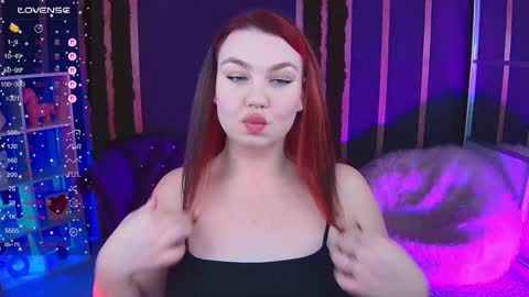 Snapshot of lilumytrend chatting on 11.05.25 Lilu online show from 11.05.25