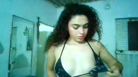 Snapshot of lily_anal_squirt chatting on 01.25.25 lily_anal_squirt online show from 01.25.25