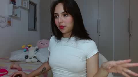 Snapshot of lily_crushx chatting on 01.08.25 Lirio         online show from 01.08.25
