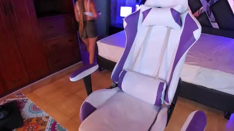 Snapshot of lily_cuteboobs chatting on 10.26.25 LILIANA online show from 10.26.25