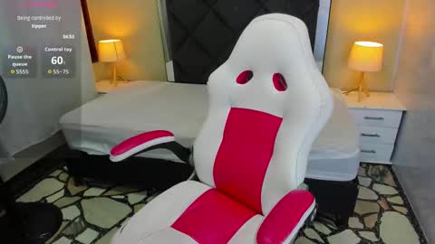 Snapshot of lily_cuteboobs chatting on 11.07.25 LILIANA online show from 11.07.25