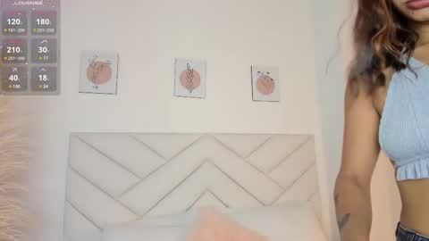 Snapshot of lily_evil chatting on 02.17.25 online show from 02.17.25