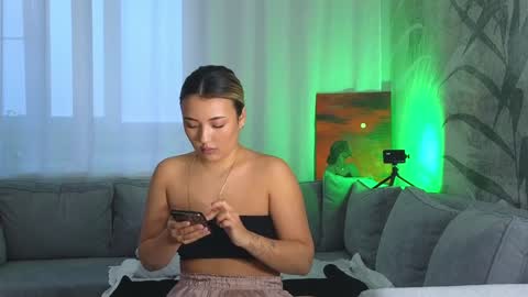 Lily online show from 01.26.25