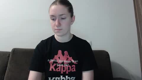 Snapshot of lily_love_x chatting on 02.09.25 lily_love_x online show from 02.09.25