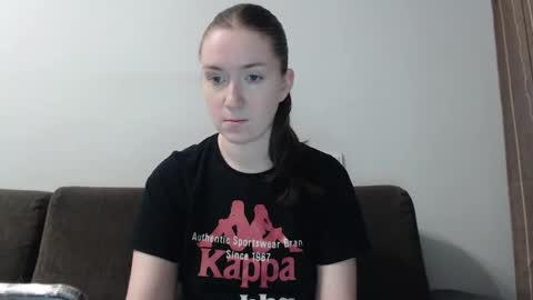 Snapshot of lily_love_x chatting on 02.11.25 lily_love_x online show from 02.11.25