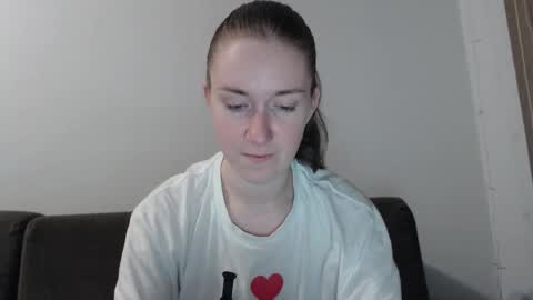 Snapshot of lily_love_x chatting on 11.25.25 lily_love_x online show from 11.25.25