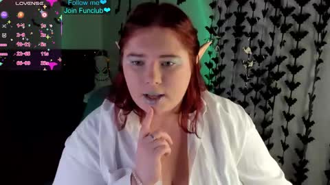 Elina  online show from 10.28.25