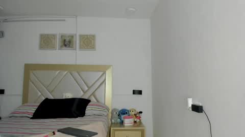 Snapshot of lily_noir_ chatting on 04.02.26 lily_noir_ online show from 04.02.26