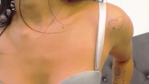 Lily Roberts online show from 02.23.25