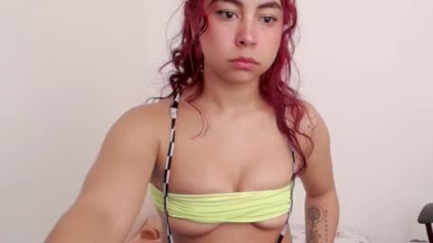 Snapshot of lily_robertss_ chatting on 01.06.26 Lily Roberts online show from 01.06.26