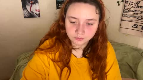 Snapshot of lily_shamy chatting on 12.14.24 Alice online show from 12.14.24