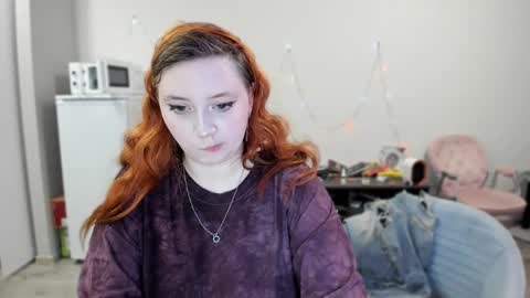 Snapshot of lily_shamy chatting on 12.17.24 Alice online show from 12.17.24