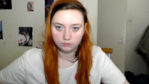 Snapshot of lily_shamy chatting on 01.10.25 Alice online show from 01.10.25