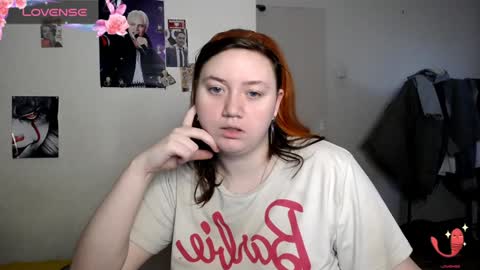 Snapshot of lily_shamy chatting on 01.18.25 Alice online show from 01.18.25