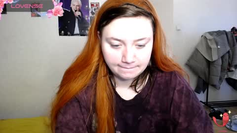 Snapshot of lily_shamy chatting on 01.22.25 Alice online show from 01.22.25