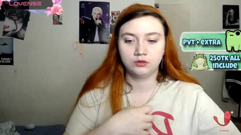 Snapshot of lily_shamy chatting on 02.02.25 Alice online show from 02.02.25