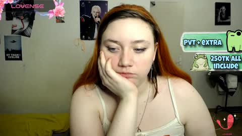 Snapshot of lily_shamy chatting on 02.07.25 Alice online show from 02.07.25